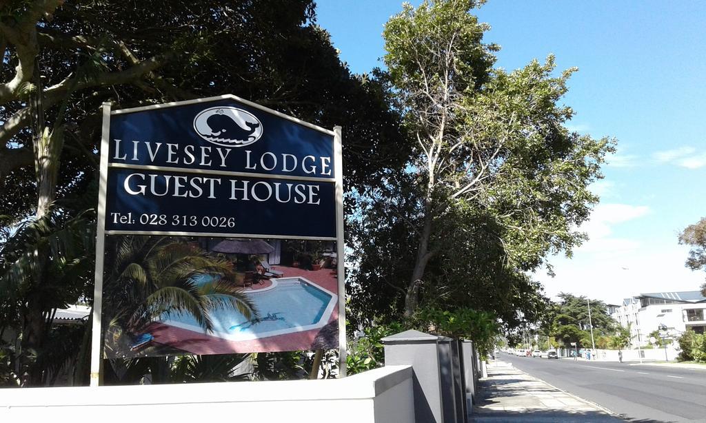 Livesey Lodge Guest House ヘルマナス エクステリア 写真